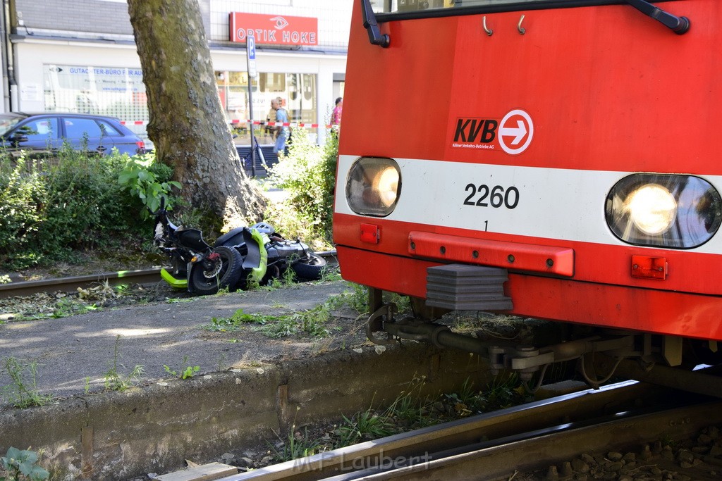 VU Roller KVB Bahn Koeln Luxemburgerstr Neuenhoefer Allee P132.JPG - Miklos Laubert